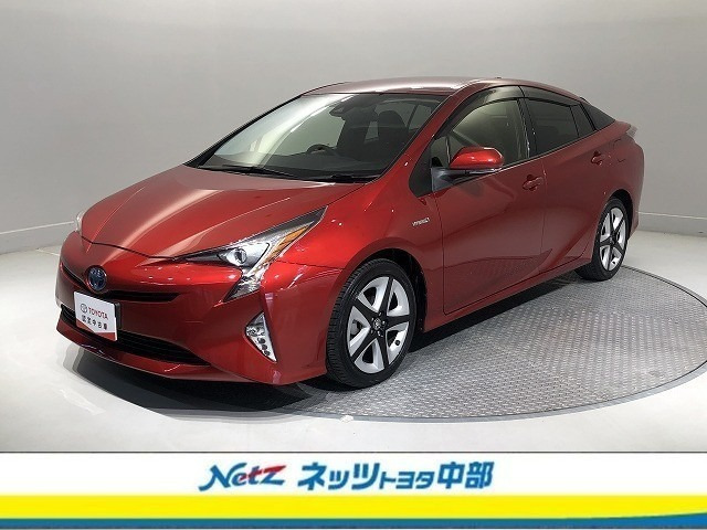 トヨタ プリウス 