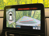【パノラミックビューモニター】専用のカメラにより、上から見下ろしたような視点で360度クルマの周囲を確認することができます☆死角部分も確認しやすく、狭い場所での切り返しや駐車もスムーズに行えます。