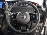 ステアリングスイッチが使い易いですね!