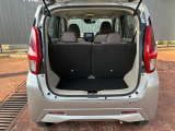 トランクルームから後席のシートを倒せますので、お荷物の大きさに合わせて調整可能です☆
