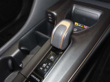 軽い力でシフトチェンジができる「エレクトロシフトマチック」を装備しております。