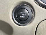 【プッシュ式エンジン】プッシュ式エンジンスタートでブレーキを踏んでボタンを押すだけでエンジン始動がスムーズ!!鍵をカバンに入れているだけでエンジンの始動が可能★とても便利な機能です