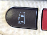 【パワースライドドア】スマートキーや運転席のスイッチでスライドドアの開閉が可能♪電動だから力を入れてドアを開ける必要が無く、小さいお子様でも、重い荷物を持っている時もラクに開け閉めできます♪