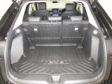 大容量のトランクルームはアウトドアなど荷物が多いアクティビティにもピッタリ!もちろんきれいにクリーニング済みです。