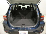 広々としたラゲージスペースを備えています。大きなものや長さのある荷物もしっかりと積み込めます。