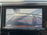 【バックモニター】バックカメラが装着されています。車庫入れが苦手な方もこれがあれば安心ですね
