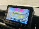 バックカメラが装備されており、後方の安全確認はもちろんのこと狭い場所での駐車や雨の日・夜間など視界の悪いコンディションでのストレスの軽減にもなります!