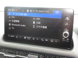 ナビゲーションはホンダコネクトディスプレイが装着されております。AM、FM、フルセグTV、Bluetoothがご使用いただけます。初めて訪れた場所でも道に迷わず安心ですね!