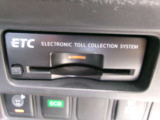 ビルトインタイプのETC装備です!高速道路もストレスなくスムースに走行できますよ。