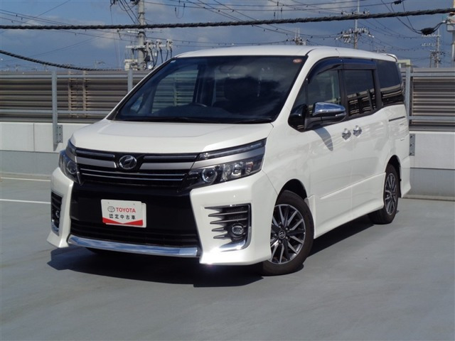 トヨタ ヴォクシー 