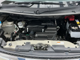 技術が詰まったエンジンルームもご覧の通りピカピカにクリーニング済みです。ハイブリッドなのでお財布にも環境にも優しいです。
