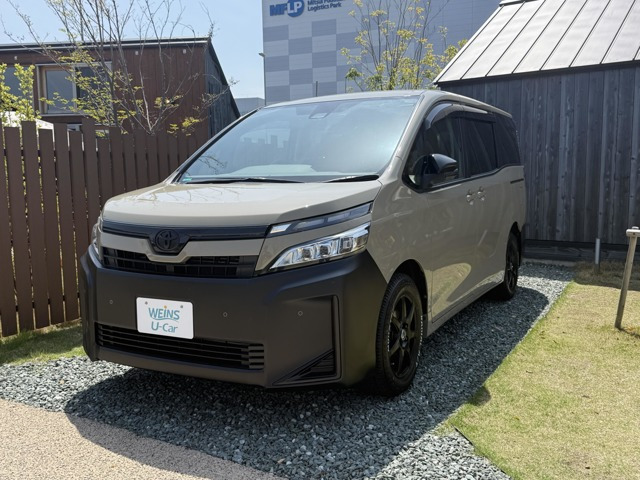 トヨタ ヴォクシー 