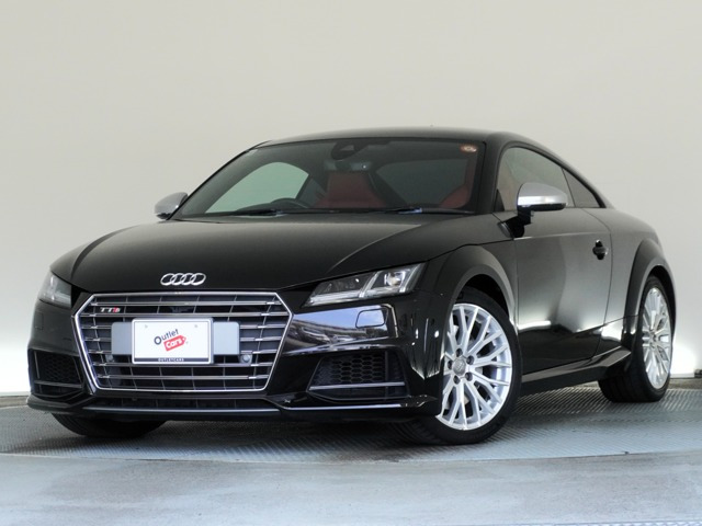 アウディ TTSクーペ 