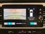 バックでの車庫入れも安心です! リアカメラが付いているバックモニター付のナビを装備しております。バンパーについているソナーや、操作線もついており距離感も画面から確認できます。