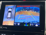 【パノラミックビューモニター】専用のカメラにより、上から見下ろしたような視点で360度クルマの周囲を確認することができます☆死角部分も確認しやすく、狭い場所での切り返しや駐車もスムーズに行えます。
