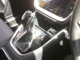シフトレバー周辺 電子パーキングです