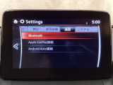 Bluetoothに接続することで、スマートフォンに入っている音楽アプリを車内で楽しめたり、通話が出来ます♪
