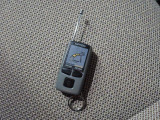 リモコンエンジンスターターが装備されています。寒い時期に嬉しい装備です。