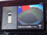 上からの視点で狭い駐車場への駐車などに役立つアラウンドビューモニターです♪