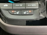 運転席/助手席シートヒーターで寒い日もすぐに温かくなり快適に過ごせます。2段階の温度調整が可能です