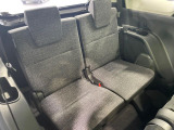 3列目シートはもちろん状態良好☆大人でもゆったりと座って頂けますので、大人数でのお出かけもラクラクです♪ご家族で、気の知れた仲間で、ドライブに行くのが楽しみですね♪