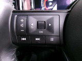 ステアリングスイッチ装備!オーディオ操作等もスマートに♪