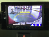 バックモニター付きで車庫入れも安心【カメラアングルは3パターンから選べます】知らない道でも安心して楽しくお出かけができます