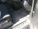 純正フロアマット