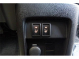 運転席/助手席シートヒーター付です。