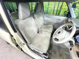 運転席シート廻りは使用感も少なく、良好な状態となっています。丁寧に使われていたことがよくわかりますね。