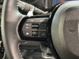 ステアリングにオーディオ操作スイッチが付いています。オーディオ画面に直接タッチしなくても操作が出来ますので、運転に集中できます。
