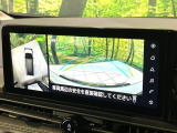 【アラウンドビューモニター】専用のカメラにより、上から見下ろしたような視点で360度クルマの周囲を確認することができます☆死角部分も確認しやすく、狭い場所での切り返しや駐車もスムーズに行えます。