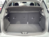 ●トランクルーム:趣味が広がる収容スペース!これだけの広さがあればお買い物やレジャーなどにも最適です!使用感も少なくきれいな状態を維持しております。●純正18インチアルミホイール:輸入車ならではの卓越