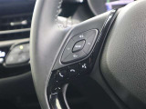 ステアリングスイッチです!運転中に視線を逸らすことなく操作することができます♪