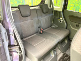 後部座席も気になるようなキズ・汚れやへたり等、大きなダメージはなく、良好な状態です。