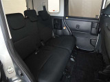 3名乗車できるセカンドシートです。