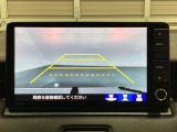 バックでの車庫入れも安心です! リアカメラが付いているバックモニター付のナビを装備しております。操作線もついており距離感も画面から確認できます。