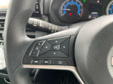 ☆ 【ステアリングスイッチ】 目線はそのままでナビなどの操作や音量調整が可能です。スイッチを注視しなくても操作ができるのでとても便利な装備の1つです ☆