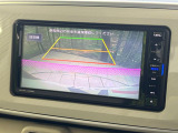 【バックカメラ】駐車時に後方がリアルタイム映像で確認できます。大型商業施設や立体駐車場での駐車時や、夜間のバック時に大活躍!運転スキルに関わらず、今や必須となった装備のひとつです!