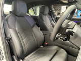 長時間の運転でも疲れにくく、オーナー様の事だけを考えて作成したBMWならではのとっておきのシートです。