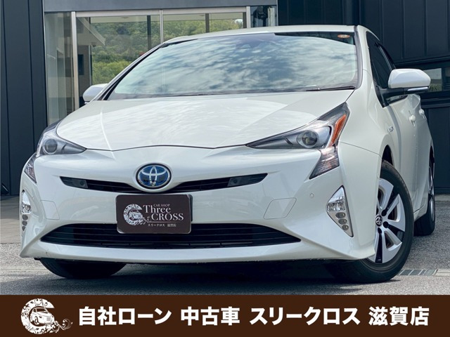 トヨタ プリウス 