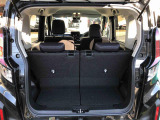 荷室空間も広く、シートアレンジもできるので使い分けできます。