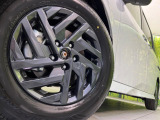 【純正16インチアルミホイール】外観にマッチした純正アルミホイールを装着しております。各種社外アルミホイールや、スタッドレスタイヤも取扱いしております。是非ご相談ください♪