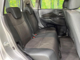 後部座席も気になるようなキズ・汚れやへたり等、大きなダメージはなく、良好な状態です。