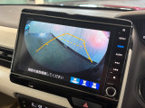 バックギアに入れるだけで自動でリヤカメラに切り替わります!車庫入れやバックが苦手な方にオススメ!
