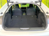 普段のお買い物や通勤、送迎等に十分な荷室スペースを確保しております。セカンドシートを倒すと、大きな荷物の積載も可能です♪
