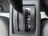 (AT  オートマ)どなたでも運転しやすい仕様です