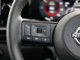 便利なステアリングスイッチ装備です。