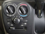 マニュアルモード付きシフトノブ★マニュアルモードで、スカイラインならではのスポーティなドライブが楽しめます♪