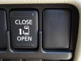 【片側電動スライドドアスイッチ】スマートキーや運転席のスイッチでスライドドアの開閉が可能♪電動なので力を入れてドアを開ける必要が無く小さいお子様でも、重い荷物を持っている時でもラクに開け閉めできます